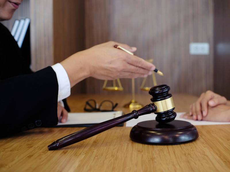 上海合同纠纷律师解读：定金与违约损害赔偿能否并用
